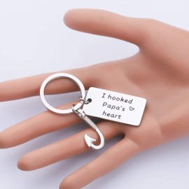 Papa Gift Dad Fishing Key Chain Father's Day I Hooked Papa's Heart Keychain New Dad Present (Papa's Heart K)