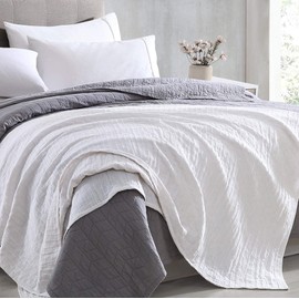 Dawson Star Three Layers Pre-Washed Gauze Blanket Lightweight Soft Breathable 100% Cotton Blanket (King, White)