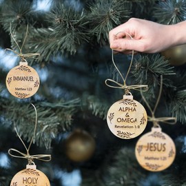 25 Pack Names of Jesus Ornaments, 5 cm / 2 inch Name of Jesus Advent Ornaments, Wood Hanging Christmas Ornaments with Savior Names, Ornaments for Christmas Tree Decor