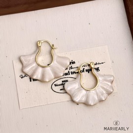 Gold Fan Pearl Shell Earrings;Gold Fan Pearl Seashell Earring For Women White Flower Shell Earrings Chunky Gold Earrings Authentique Dangle Earrings Dangle Trendy Jewelry Gift