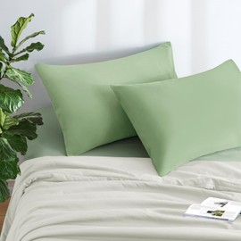 MILVOWOC 2Pcs Brushed Microfiber Standard Pillowcases - 20 x 26 Inch, Sage Green Pillow Case Set Soft Non Slip Envelope Pillow Cover with Moisture Absorption and Anti-Wrinkle