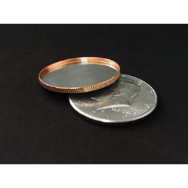 1pc Magnetic Expanded Shell (Half Dollar) Magic Tricks Appear Vanish Magic Magician Accessory Close Up Illusions Props Gimmick