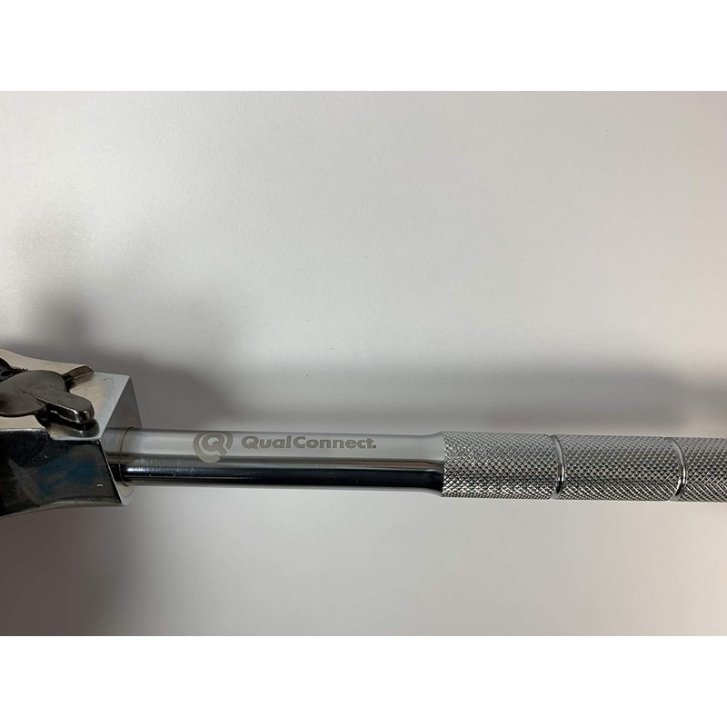 QualConnectTM Professional 3/8" Reversible Sidewinder Speed Wrench. U.S. patent no.