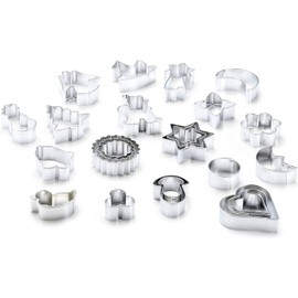 Kaiser 2-Piece Starter Set Original Kaiser Christmas Cookie Cutter Set Including Pastry Brush – 25 Pieces Cookie Cutters Ideal for Christmas