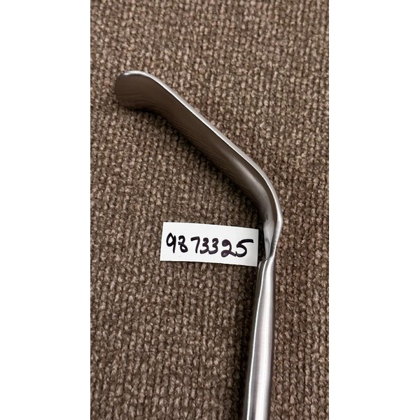 Cloward retractor with Lip 7.5" blade 33mm With Lip
