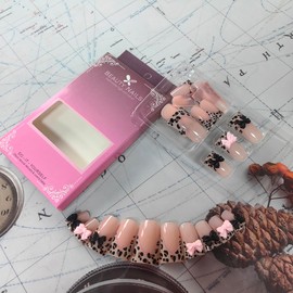 White Press on Nails Coffin Fake Nails with Designs Glossy Heart Nails Press on Acrylic Nails French Tip Glue on Nails Medium Length Static Nails Square False Nails Valentines Stick on Nails for Women