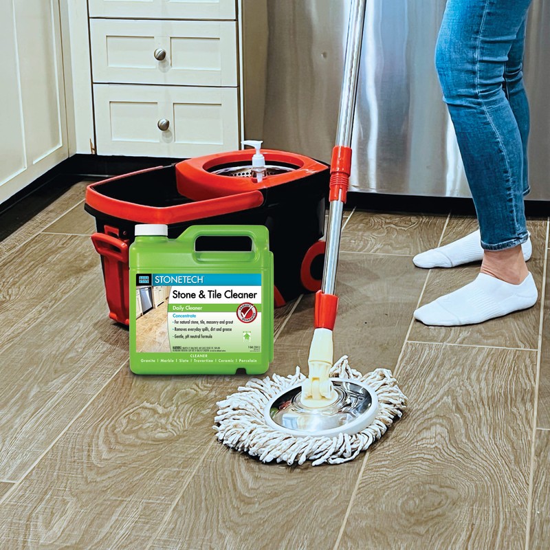 STONETECH Stone & Tile Cleaner, 1 Gallon (3.8L) Bottle