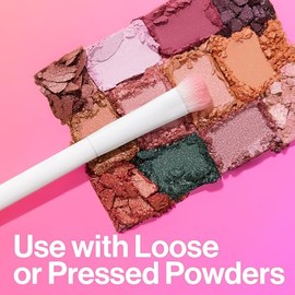 Wet n Wild Brocha Profesional para Sombra de Ojos y Difuminado | Eyeshadow Brush de Cerdas Sintéticas Ultra Suaves para Aplicación Precisa y Mezcla Uniforme | Ideal para Sombras en Polvo y en Crema | Cruelty Free y Vegana