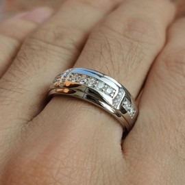 Heinlov Moissanite Mens Wedding Band D Color VVS1 925 Sterling Silver Ring Promise Rings For Him Round Cut Engagement Eternity Size 8.5