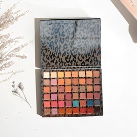 32 colors Eyeshadow Palette