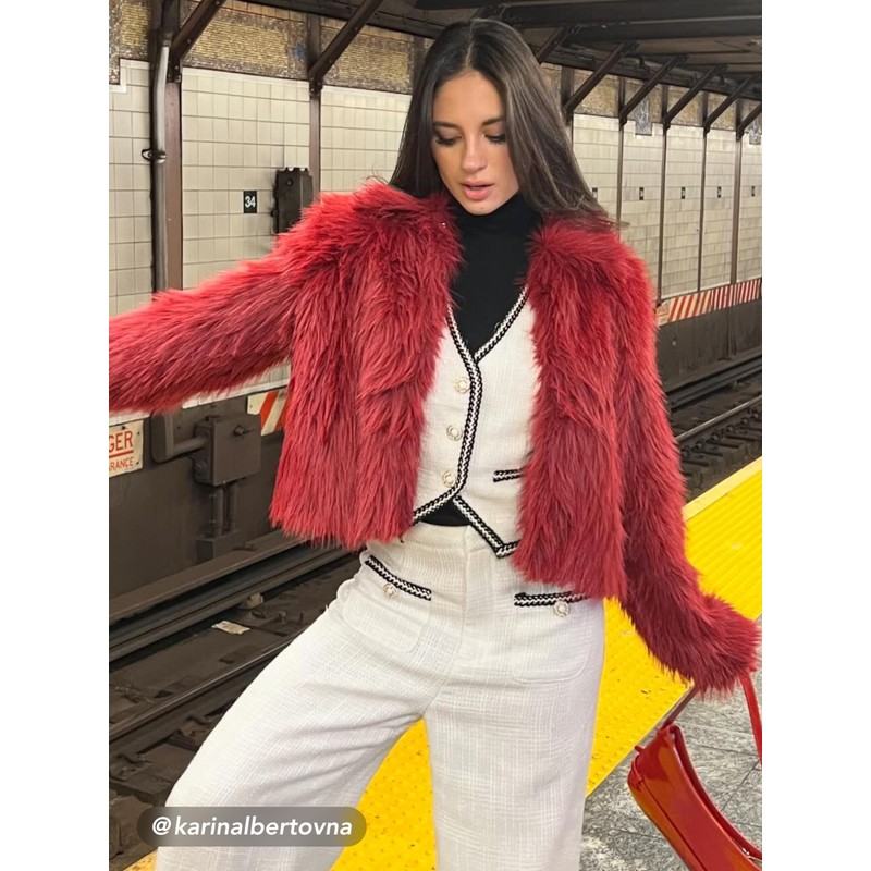 CIDER Tweed V-neck Solid Button Crop Vest: White, M