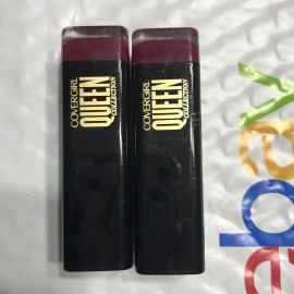 COVERGIRL 2 Tube Lot COVERGIRL Queen Collection Matte Lipstick Q315 PLUM PALACE uns FLAW