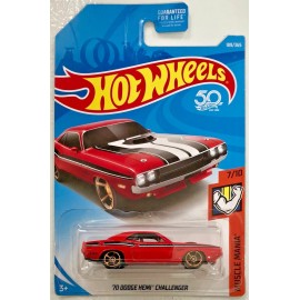 Hot Wheels 2018 Muscle Mania #7/10 '70 HEMI Challenger #FJX79 1:64 Scale Diecast