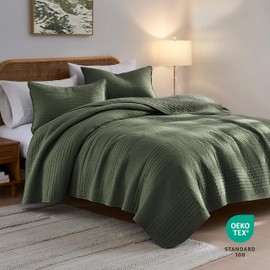 palassio Striped Olive Green 100% Cotton Quilt King Size Bedding Sets, Lightweight Crinkly Channel Pick Stitch Textured Bedspread Soft Shabby Chic Farmhouse Country Coverlet for All Season, 2 Shams