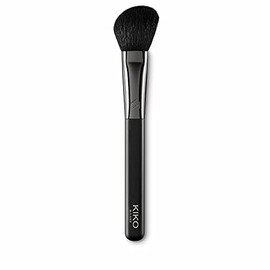 KIKO Milano Face 10 Blush Brush, Angled Brush with Natural Bristles for Applying Blush, Bronzers and Brighteners