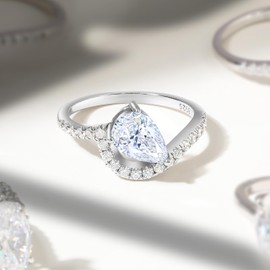 Cijisx 1.5CT Pear Shape Sterling 925 Silver Wavy Daily Promise Ring For Women Teardrop Cubic Zirconia with 18K White Gold Platet Trendy Travel Engagement Wedding Ring Size 5