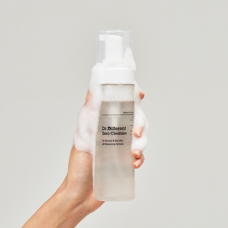 Doctor Different Dr. Different Mildly Acidic Hypoallergenic Zero Cleanser Medium