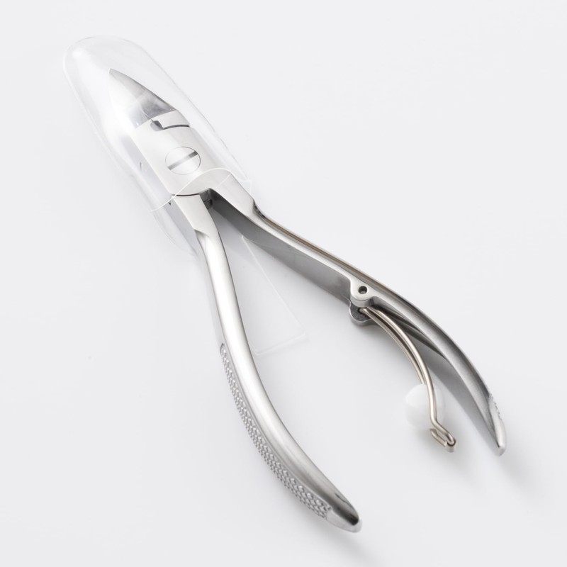 Kai Corporation HK0634 Nipper Nail Clipper with Spring and Case