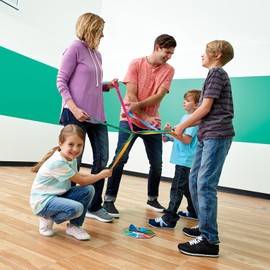 MindWare Twangled – Active Kids Game - Team Building Game – Back Yard Game for Family Gatherings - Perfect for Families, Camps, Small Groups – 9-Piece Active Outdoor Game for 4 to 8 Players – Ages 6+