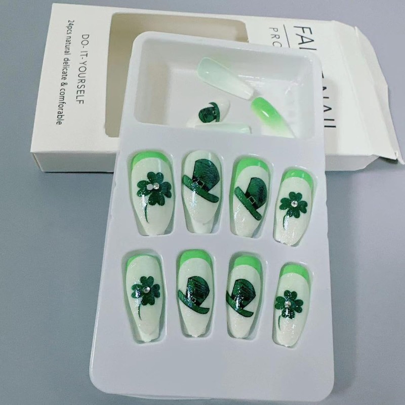 St. Patrick's Day Press on Nails Medium Length Fake Nails
