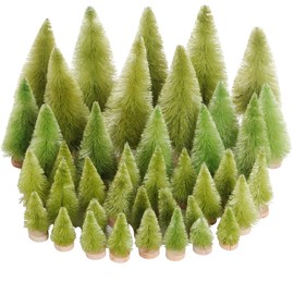 Yookat 40Pcs Mini Pine Trees Artificial Mini Trees with Wood Base Sisal Trees Bottle Brush Trees Assorted Color for Christmas Decoration Winter Ornaments DIY Crafts (Grass Green)
