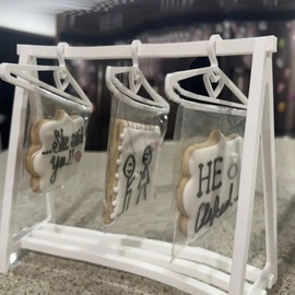 liwupro Mini Cookie Rack, Mini Biscuit Holder for Displaying Biscuits, Mini Decorative Biscuit Hanger for Tea Parties/Family Gatherings/Children's Parties, Biscuit Rack with 10 Mini Hangers