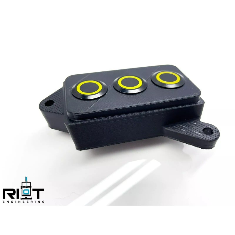 Riot Engineering 370Z Button Panel - 19mm 3 Buttons -