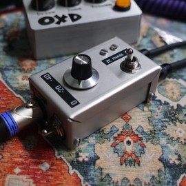 Hand-Made Guitar Effect Pedal High-Performance DI Passive Direct Box Unit Hum Eliminator w/Input Attenuator, 1/4'' Impedance Transformer Connector to Balanced & Unbalanced XLR