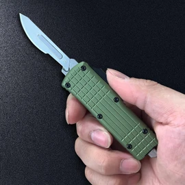 Caressolove Auto Retractable Scalpel Knife, EDC Double Action Automatic Retracting Pocket Knife, Replaceable Blade Utility Knife for Camping Hiking Hunting Fishing (Green)