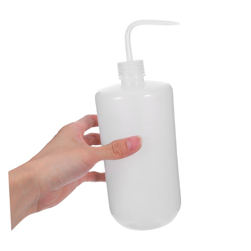 Ipetboom Plastic Squeeze Wash Bottle with Curved Mouth for Precise