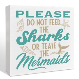 Farmhouse Beach Wooden Box Sign, Please Do Not Feed The Sharks, Summer Beach Decor for Home Bedroom Bathroom, Funny Beach House Ocean Nautical Decoration, Beach House Gifts for Women Men New House