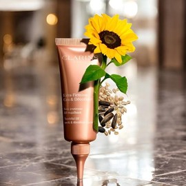 클라랑스 엑스트라 퍼밍 넥 & 데콜테 케어 이서진 정유미 목주름 목관리 넥크림 75ml Clarins Extra Firming Neck & Decollete Care with Lee Seo-jin and Jung Yu-mi Neck Cream 75ml
