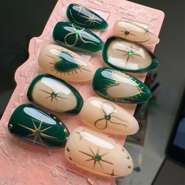 Short Fake Nails Almond Press On Nails Heart Star With Bow Rhinestone Design Green False Nails Acrylic Artificial Nails Reusable Glue On Nails Full Cover Nude Stick On Nails For Women 24pcs