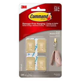 Command - Ganchos metálicos pequeños de color latón, 4 ganchos y 5 tiras de comando, ganchos de pared sin daños con tiras adhesivas, ganchos adhesivos sin herramientas para colgar la decoración del