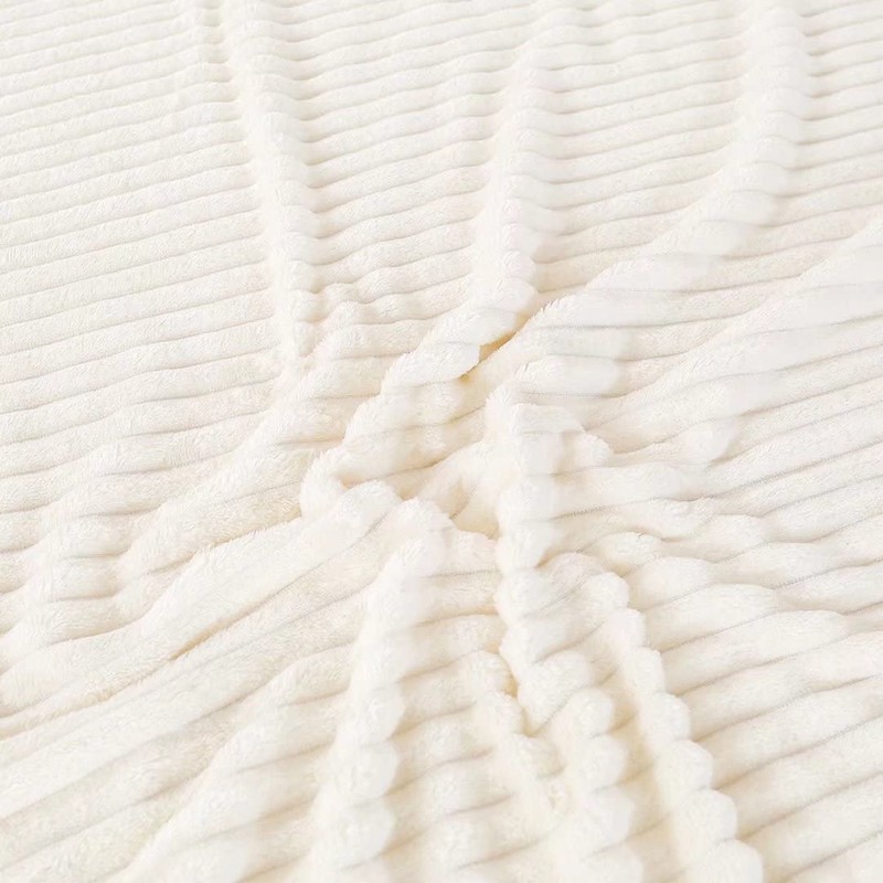 QOFLY Soft Cuddly Blanket, White, 150 x 200 cm, Gift