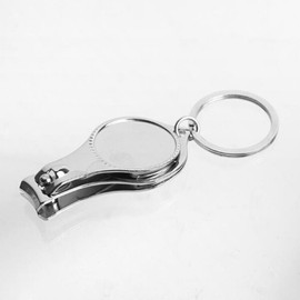 Bottle opener Nail clippers Nail trimming Toenail clippers / 병따개 손톱깎이 손발톱정리 발톱깎기