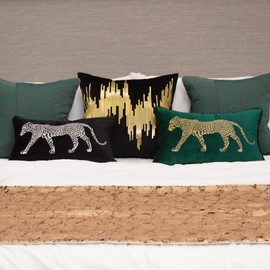 vctops Soft Velvet Embroidery Lumbar Decorative Throw Pillow Covers Leopard Pattern Cushion Case for Sofa Bedroom Couch (Green,12"x20")