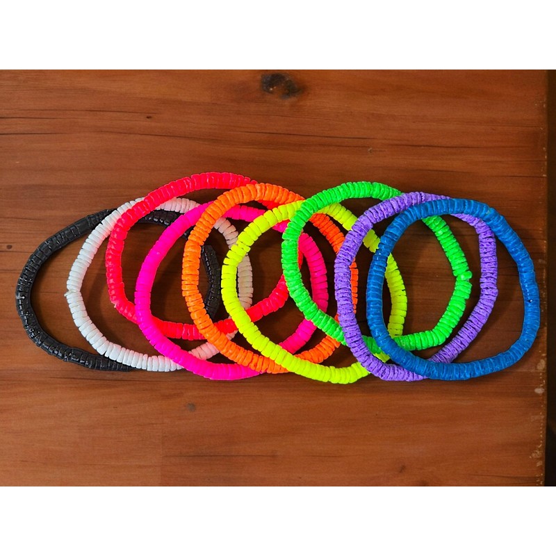 BlueRica Stretch Puka Shell Bracelet (Dark Blue)