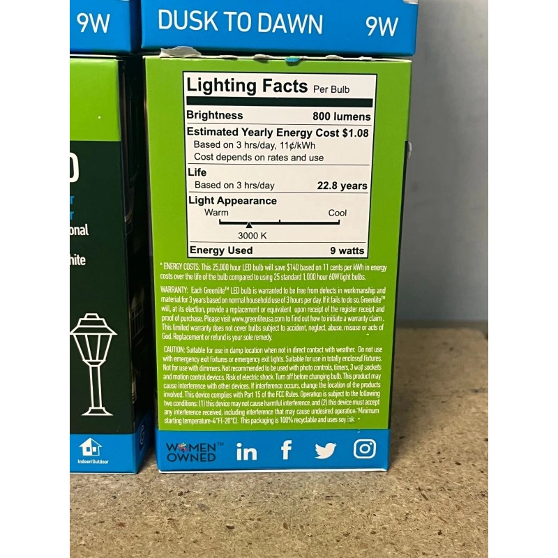 Greenlite 4 pack Dusk To Dawn LED 9W = 60watt