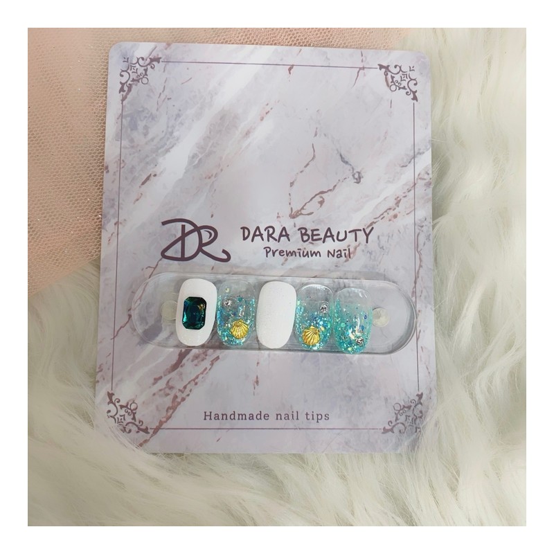 Next day delivery⭐Summer vacation seashell nails⭐ / 다음날 발송⭐여름휴가 조개네일⭐