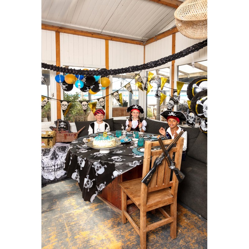Boland 74115 Pirate Tablecloth, 130 x 180 cm, Skull Table