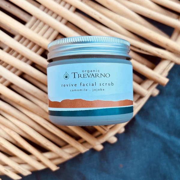 Organic Revive Facial Scrub - camomile & jojoba