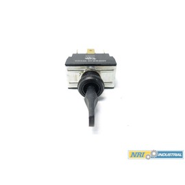 NEW COLE HERSEE 59024-106 3-WAY TOGGLE SWITCH D502998