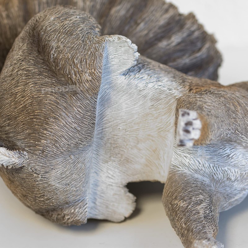 Hanging Squirrel Feed Bird Feeder Ornament Outdoor Garden Sculpture Decoration