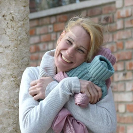 Hugo Frosch Classic Hot Water Bottle 1.8 L with Knitted Cover Pastel Blue