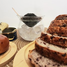 ThougrLyh Caviar Server Set Glass Caviar Dish with 2 Pcs Shell Caviar Spoons Chiller Server with Ice Holder for Shrimp Ice Cream Martinis and Cocktails Dishwasher Safe Caviar Serving Dish