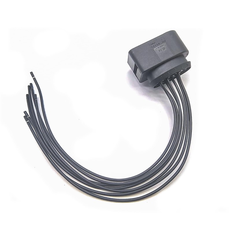 Headlight Pigtail Connector Fits Kenworth T680, Halogen Headlamp Wiring Harness
