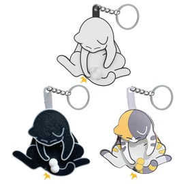 Mischief Cat Interactive Keychain Rotating Cats Eggs Key Chain Funny Cat Play with Its Spinning Balls Keychain Toys (yellow-whit-black)