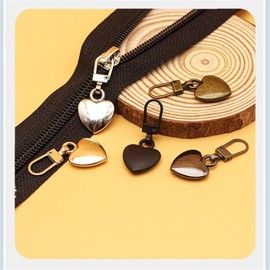 Heart-Shaped Zipper Pulls Replacement Kit, 5 Pieces Metal Pulls with Carabiner Clips for Backpacks, Luggage, Coats (Multicolor)