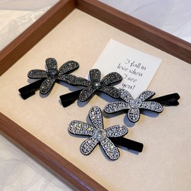 YNOBUN, Korean Style Crystal Filled Flower Hair Clips, Crystal Bangs Clips, Luxury Fashion Duck Bill Clips, Side Clips, Hair Accessories for Women (Set of 4-hs)